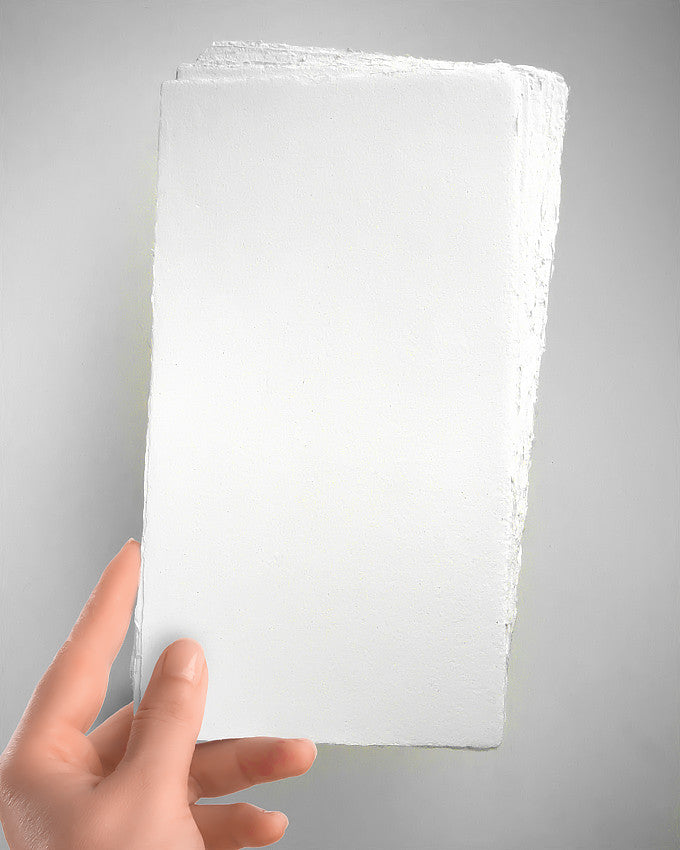 Handgeschöpftes Büttenpapier im DIN lang Format für Menükarten oder Gutscheine.