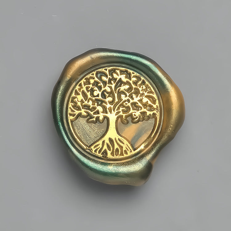 Grün-Gold marmoriertes Wachssiegel in Premiumqualität mit dem Motiv „Baum“ veredelt mit goldenen Akzenten.