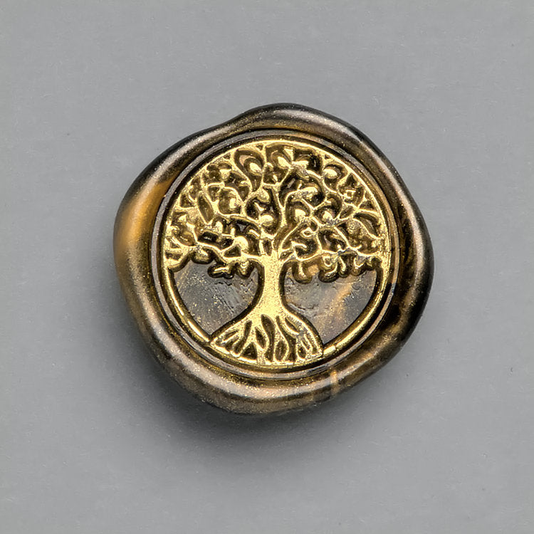 Schwarz-Gold marmoriertes Wachssiegel in Premiumqualität mit dem Motiv „Baum“ veredelt mit goldenen Akzenten.
