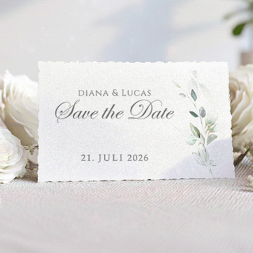 Kleine Save-Date-Karte individuell gedruckt auf unser handgeschöpftes Büttenpapier.
