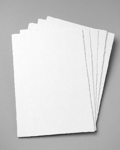 Hochwertiges handgeschöpftes Büttenpapier für Ihre Gelübdeheftchen, Ehevertrag oder Urkunden.